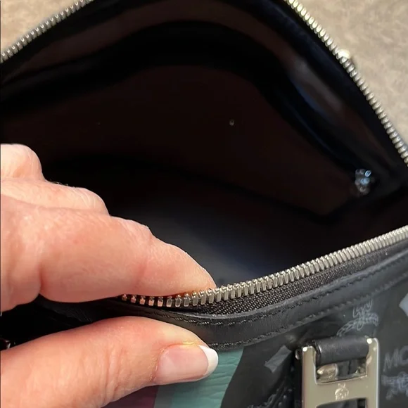 MCM Black Leather w/ Multicolor Racing Stripe & Silver Hardware EUC - Picture 9 of 9